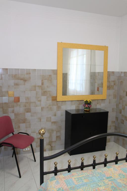 Appartement Dimora Rinaldi à Empoli Extérieur photo